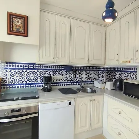 Beautiful 2 Bedroom In Calle Carabeo,