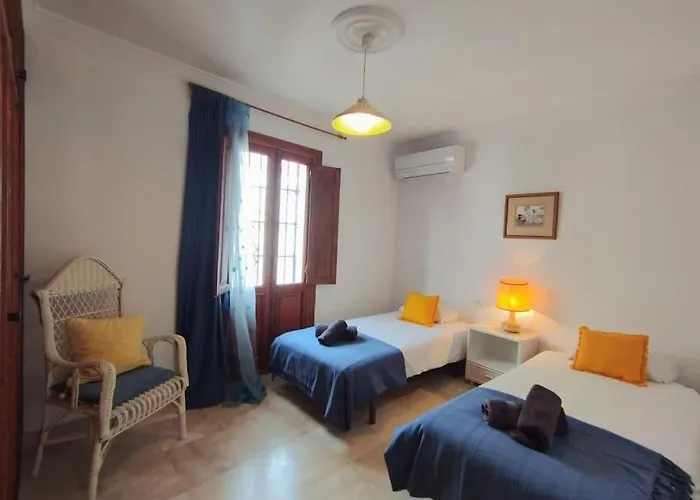 Beautiful 2 Bedroom In Calle Carabeo, 内尔哈