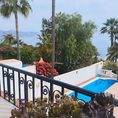 Beautiful 2 Bedroom In Calle Carabeo, Apartman