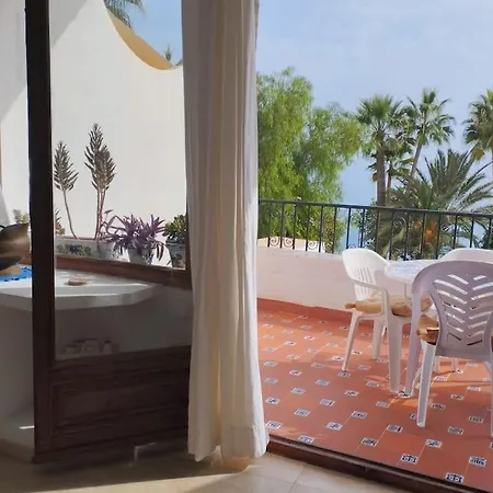 Beautiful 2 Bedroom In Calle Carabeo, *