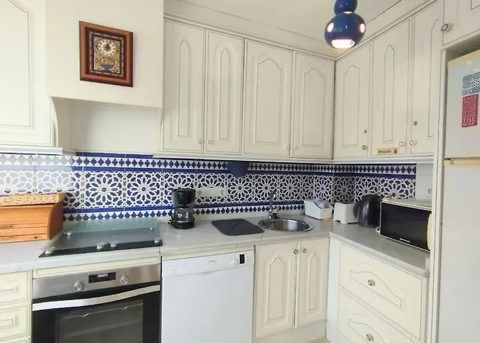 Beautiful 2 Bedroom In Calle Carabeo,