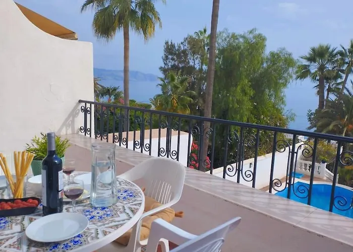 Beautiful 2 Bedroom In Calle Carabeo, *