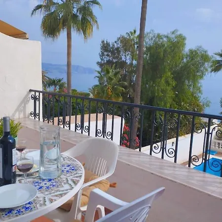 Beautiful 2 Bedroom In Calle Carabeo, *